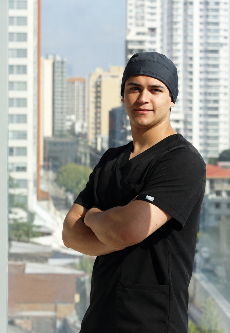 Dr. Ítalo Berríos - Cirujano dentista